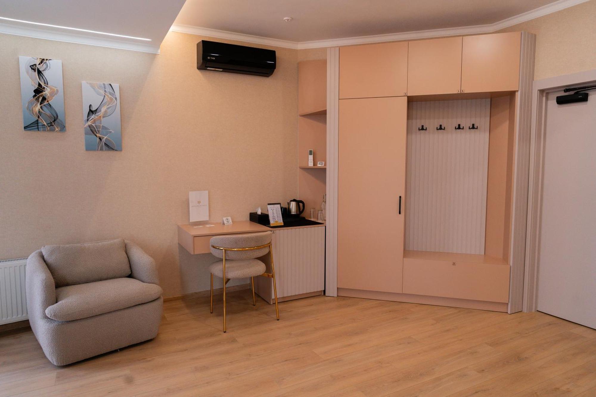 Deluxe Double Room with Balcony