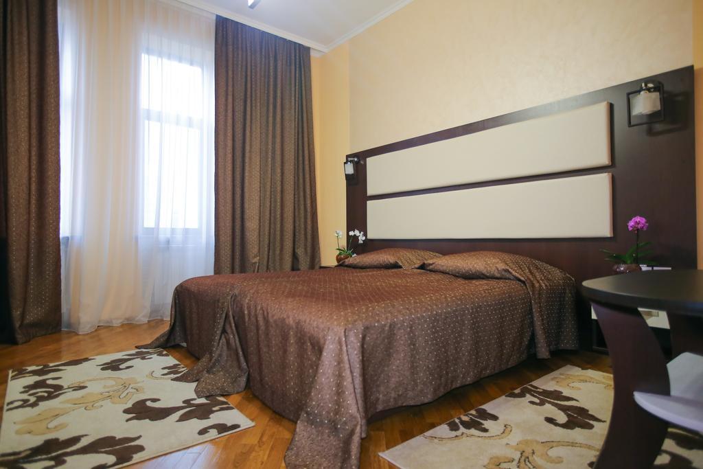 Standard Double Room,267300577:JPEG