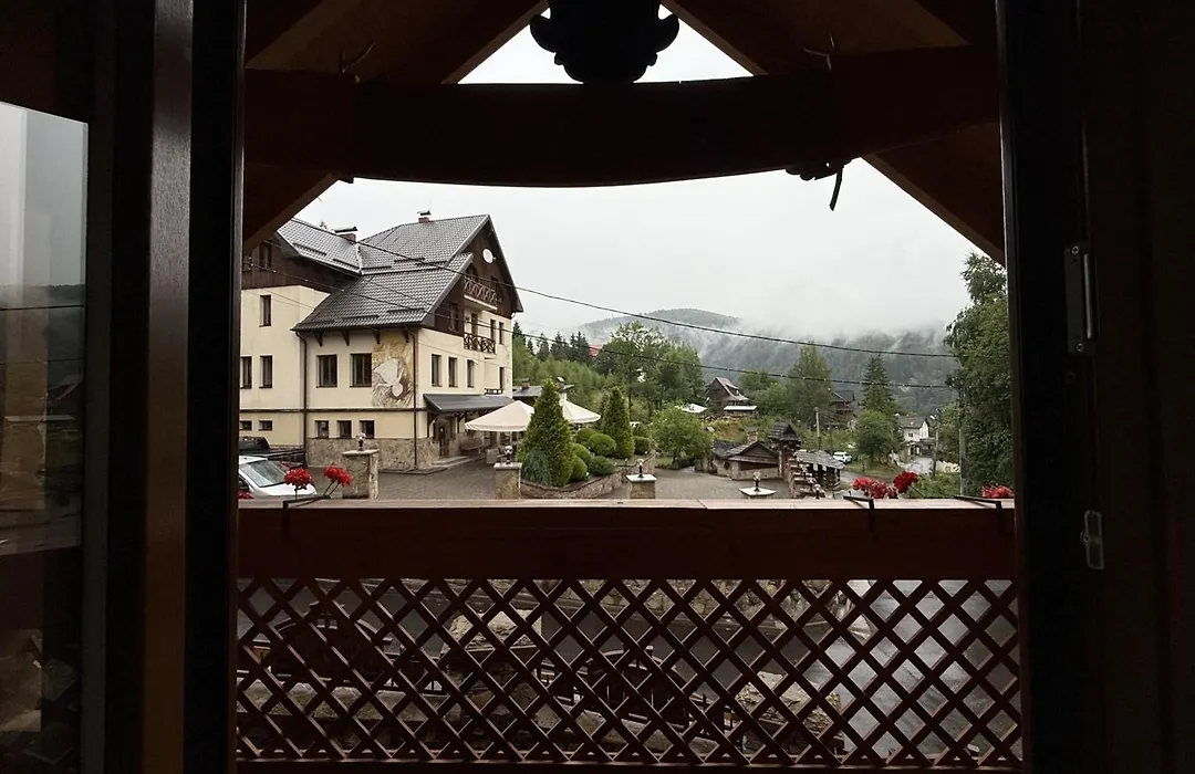 Ведмежа Гора Family Resort & Spa-1