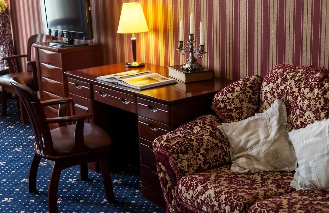Gostiny Dvor Hotel-1