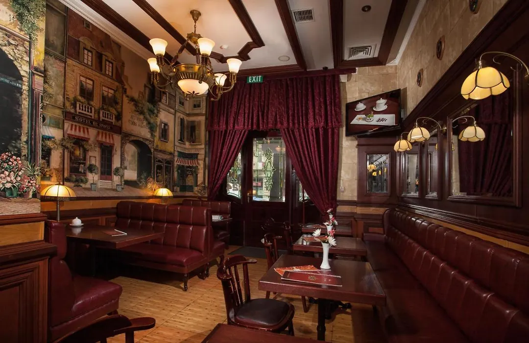 London Hotel-1