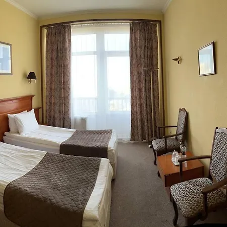 Готель Дніпро Dnipro Hotel-3