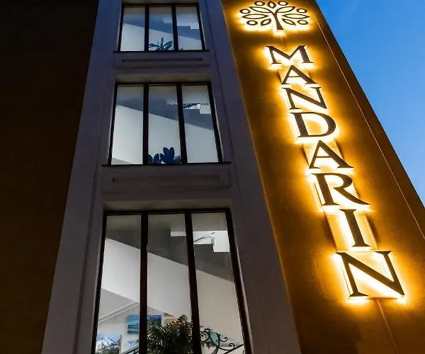 Hotel "Mandarin Clubhouse"