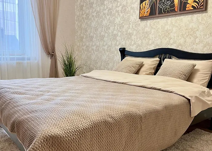 Центр. Вул. С. Крушельницької. 2 Кімнати