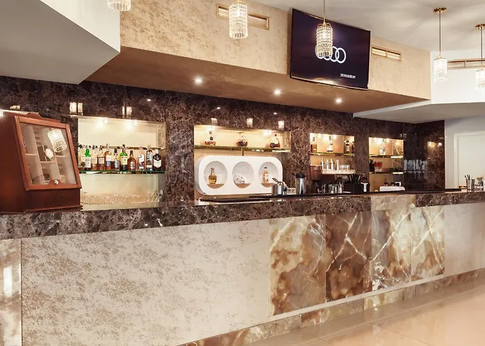 Ark Palace Hotel & Spa