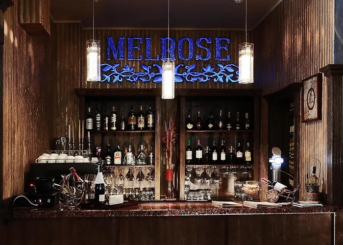 Melrose Hotel