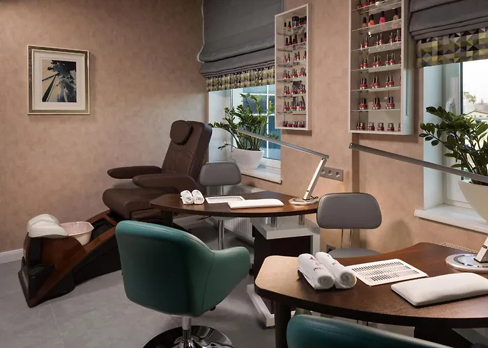 Iris Art Hotel