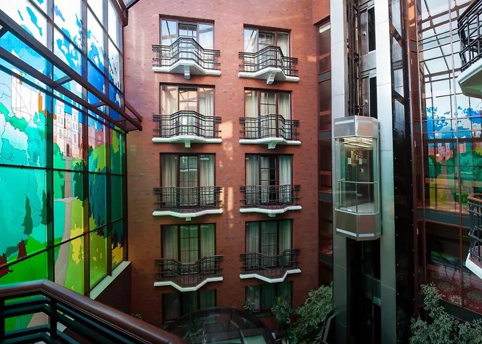 London Hotel