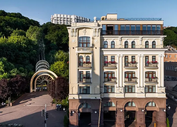 Riviera House